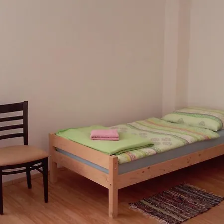 Apartman Laura *